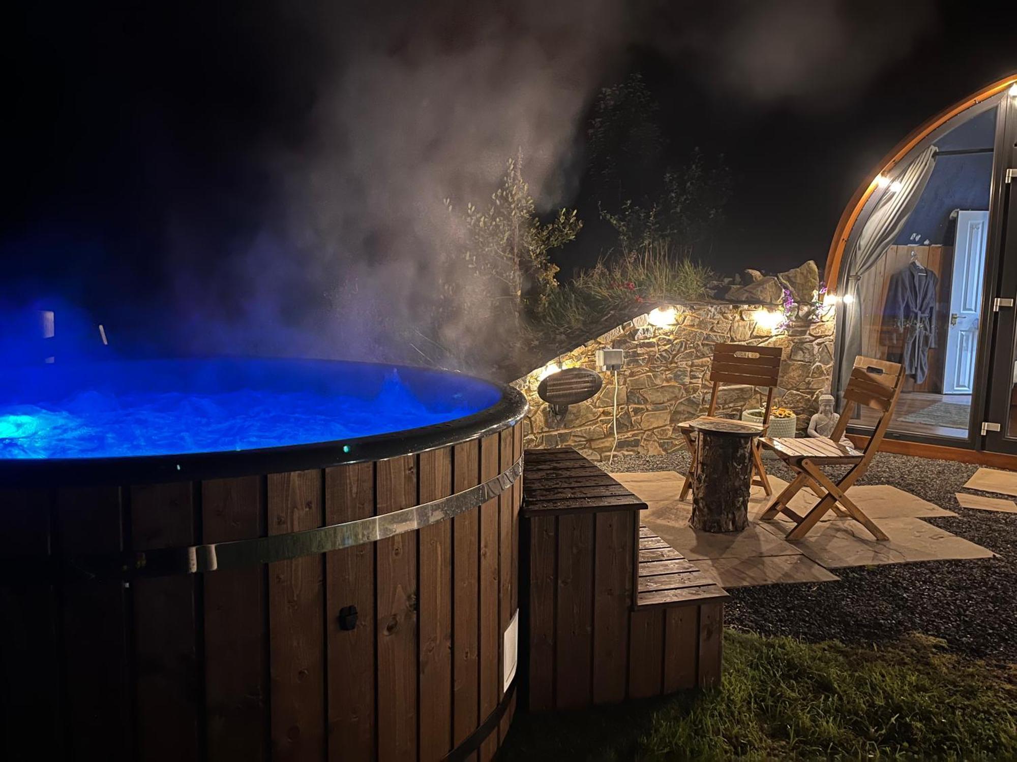 Hilltop Hideaway - Secluded Pod With Private Hot Tub Newry Ngoại thất bức ảnh